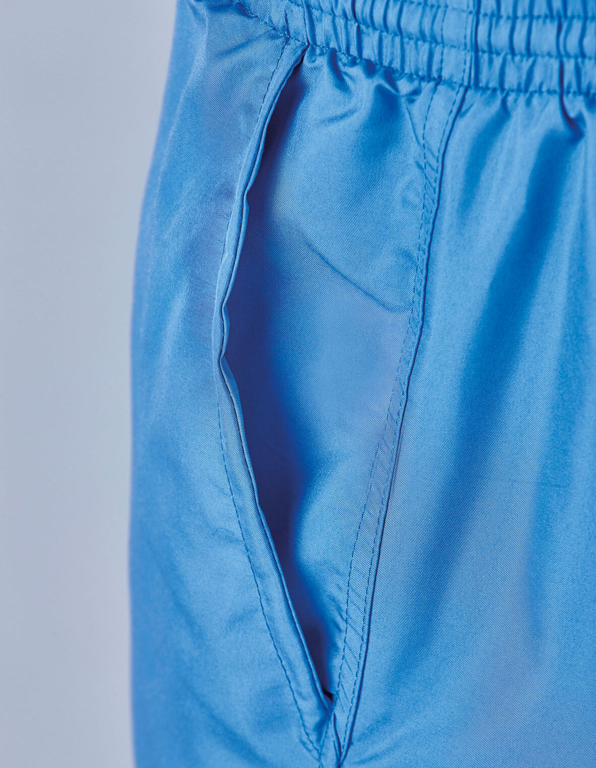 seitliche Einschubtasche