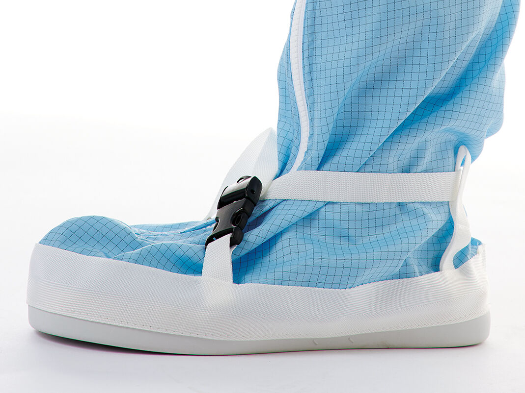 Strap around the ankle – to optimize the hold – reduces the risk of accidents