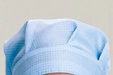 hood with ballon shaped top (type bouffant)