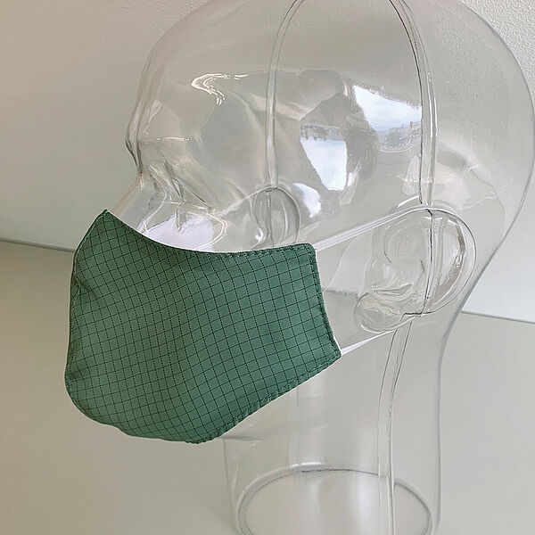 Mondkapje met elastische oorlussen, 26 cm breed, artikelnr. 1748DAST1