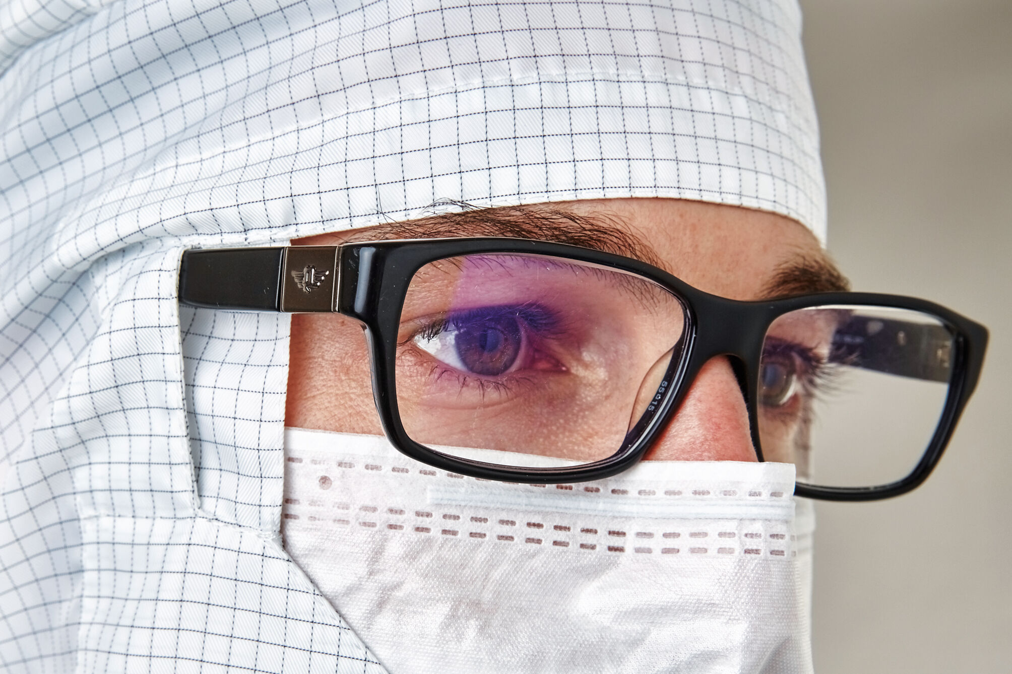 slots for spectacles